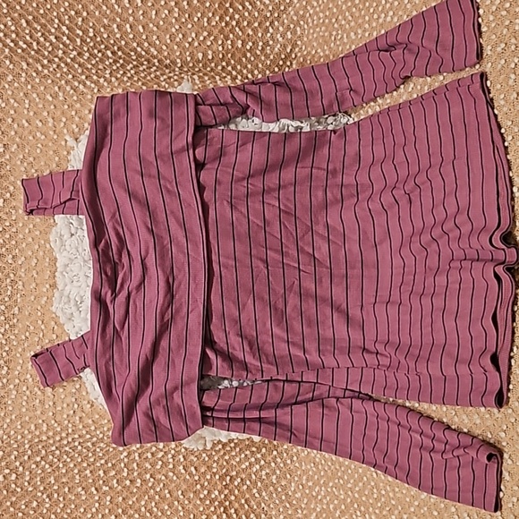 Motherhood Maternity Top - Picture 10 of 13